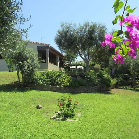 Nyaraló Casa Dany Mit Geschlossenem Garten By Interhome Costa Rei